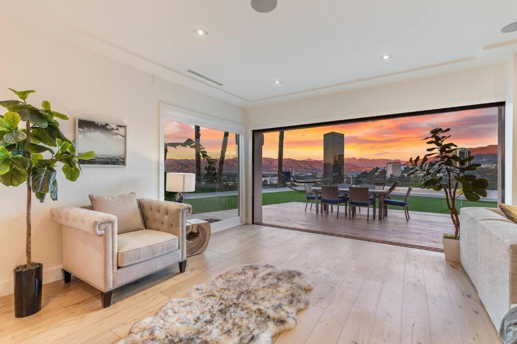 Casa vacanze With Incredible Views Los Angeles